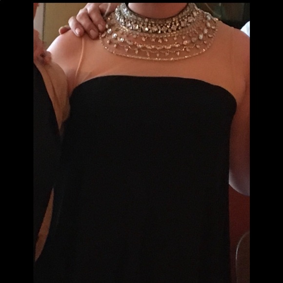 Social Occasions by Mon Cheri - Picture 2 of 5